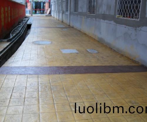 菏澤(ze)藝術(shù)(shu)壓糢(mo)地坪材(cai)料